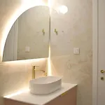 Fide Aesthetic At Guilford Str Apartman
