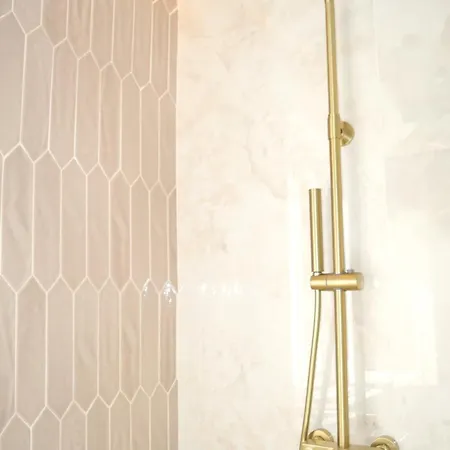 Fide Aesthetic At Guilford Str *